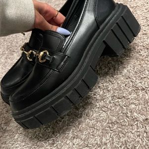 STEVE MADDEN LOAFERS